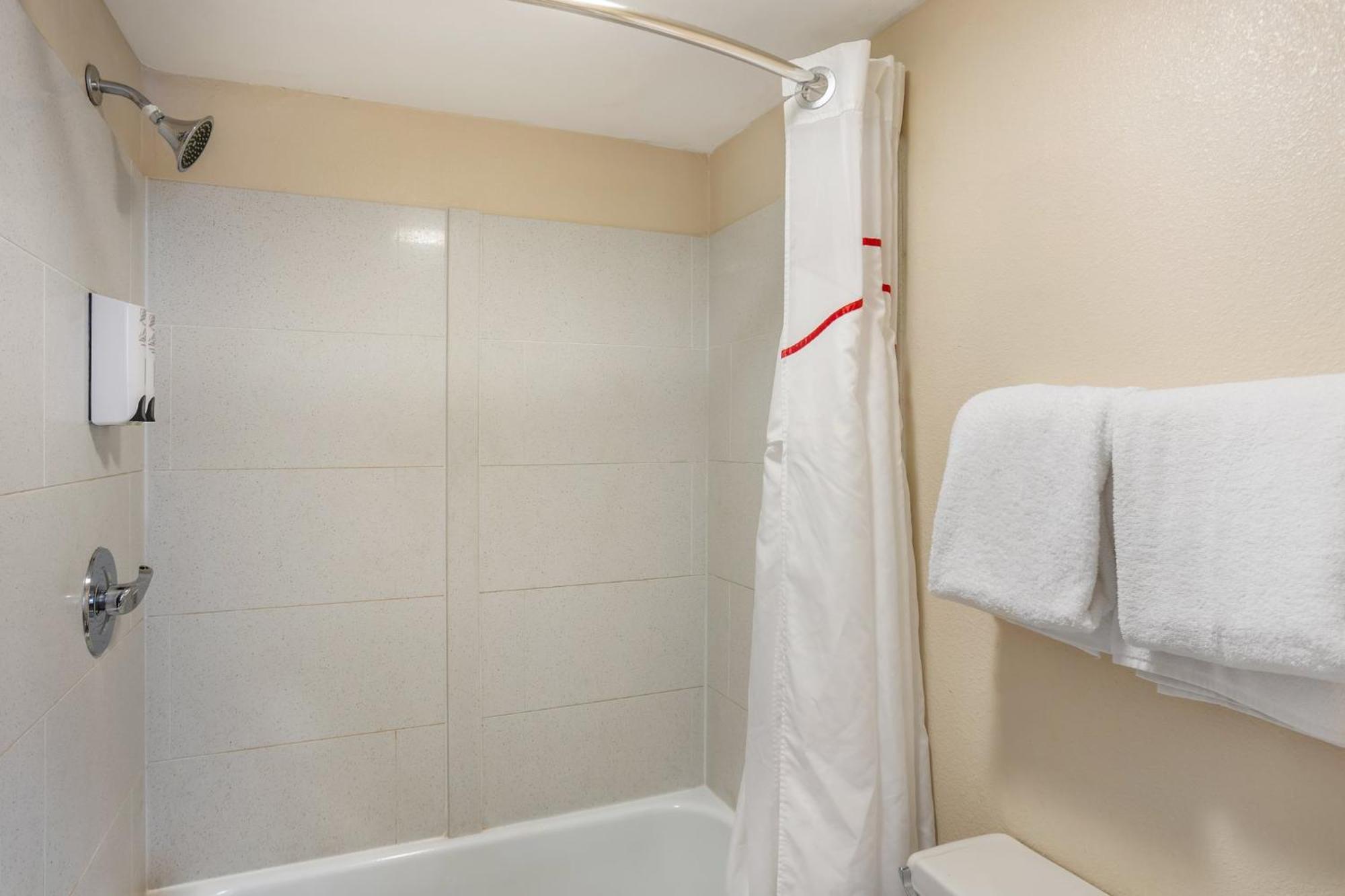 Red Roof Inn Danville, Pa Экстерьер фото